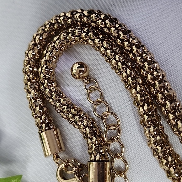 Gold Chain Necklace Large Purple Sequin Heart Pendant Earrings Set New - Picture 10 of 10